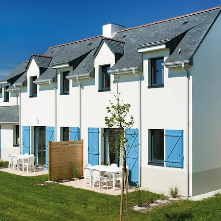 Comfortable Close To A Golf Course In Brittany *